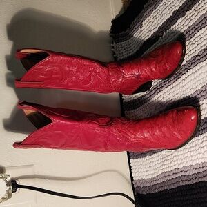 Red Ostrich Boots made by Larry Mahan size 7